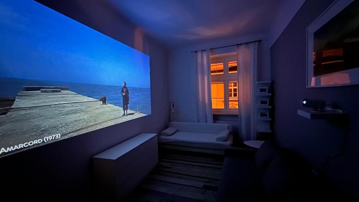 Cinema With A View Of Old Town Apartment Krakau